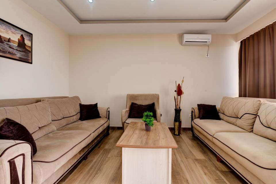 Hotel Zan Ulcinj Exterior photo