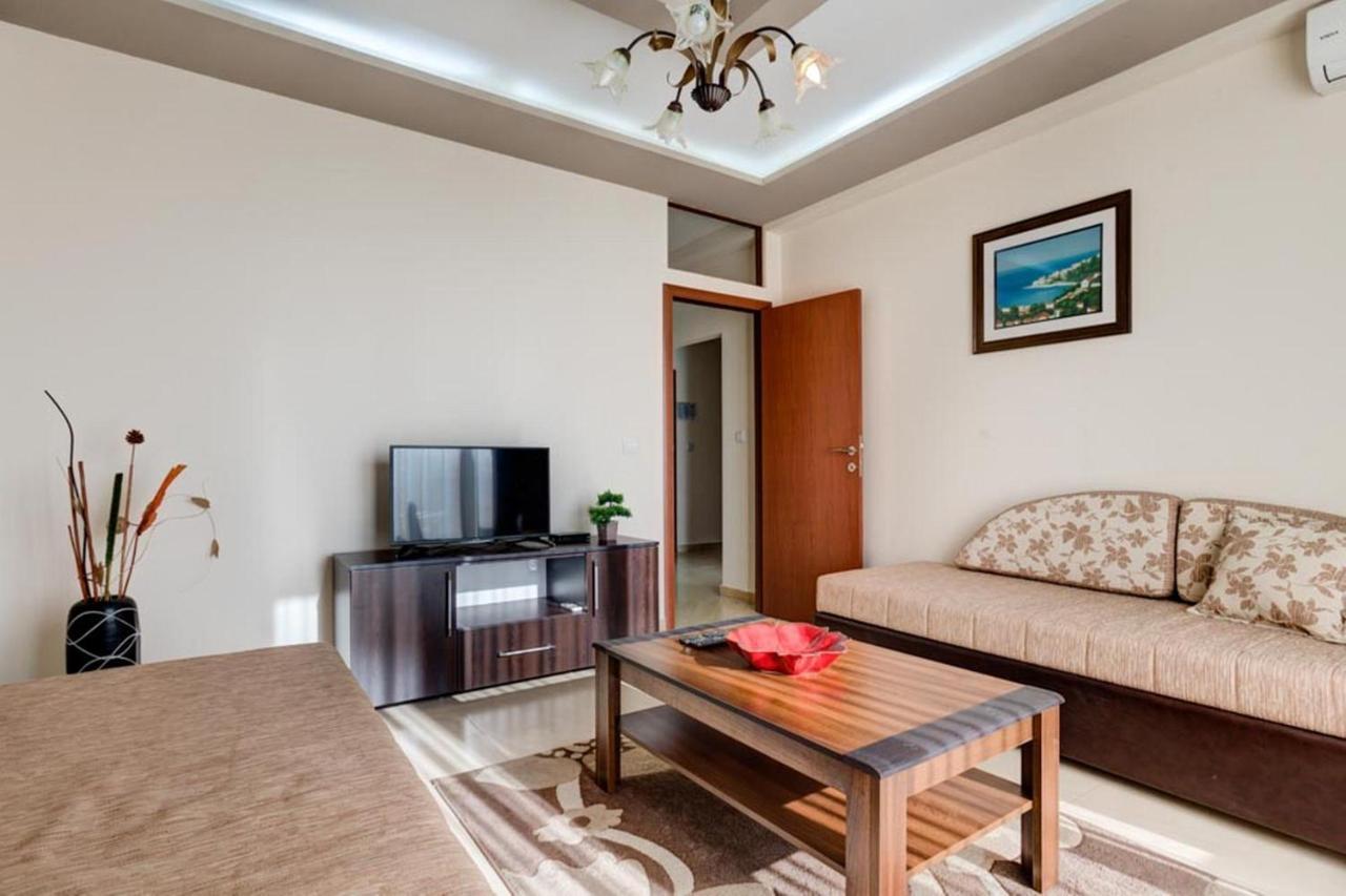 Hotel Zan Ulcinj Exterior photo